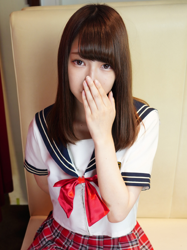 踊れ！チンチコリン・大阪店 グミ 26歳 T：162cm　B：85(D)　W：55　H：87