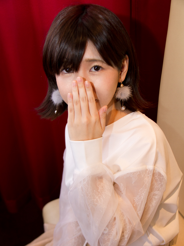 踊れ！チンチコリン・大阪店 みゆう 19歳 T：147cm　B：84(D)　W：55　H：83